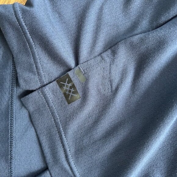 Rhone 9" Unlined Mesh Shorts - Navy - Large - Picture 5 of 5